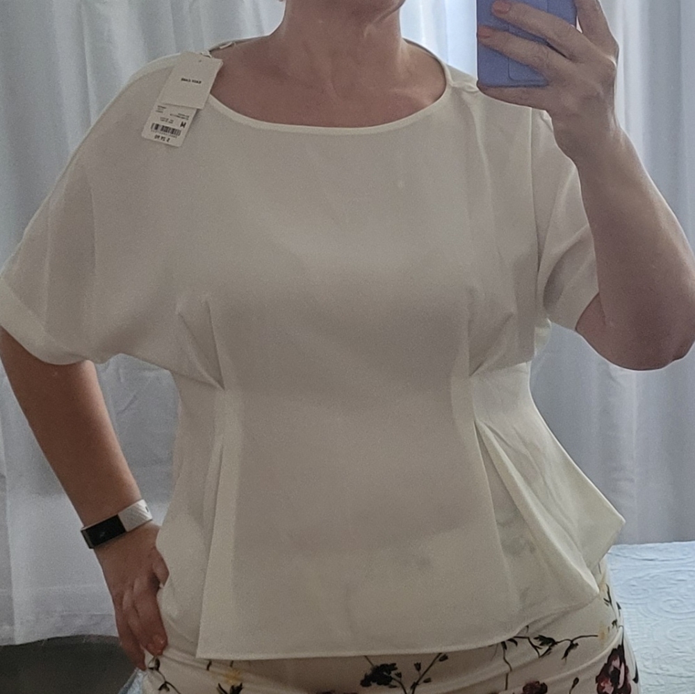 NWT Uniqlo gorgeous blouse